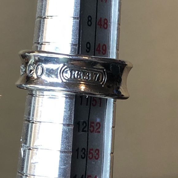 TIFFANY Sterling Silver Fluted Engraved Ring From 1997 Sz 5-1/2 - Picture 13 of 17
